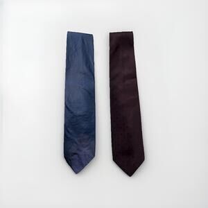 LOT OF TWO HUGO BOSS MENS TIES MADE IN ITALY 100% SILK GREAT CONDITION!